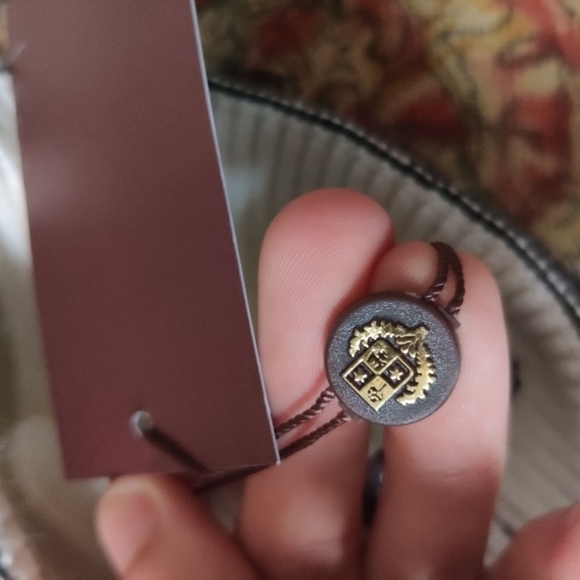 Loro Piana hat + scarf bundle NWT - Picture 4 of 9